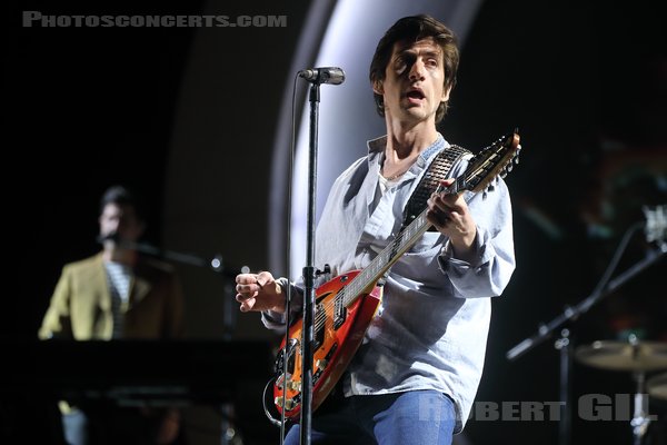 ARCTIC MONKEYS - 2022-08-25 - SAINT CLOUD - Domaine National - Grande Scene - 